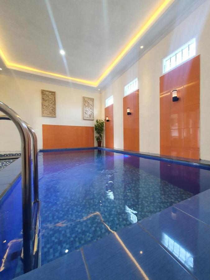 Kayz Villa Batu Dengan Kolam Renang Pribadi Εξωτερικό φωτογραφία