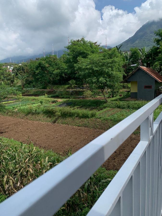 Kayz Villa Batu Dengan Kolam Renang Pribadi Εξωτερικό φωτογραφία