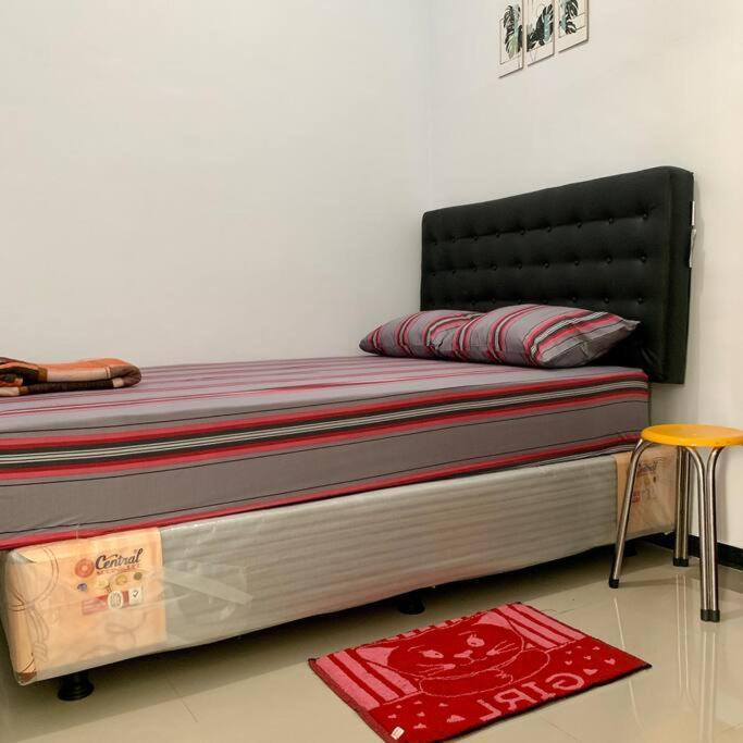 Kayz Villa Batu Dengan Kolam Renang Pribadi Εξωτερικό φωτογραφία